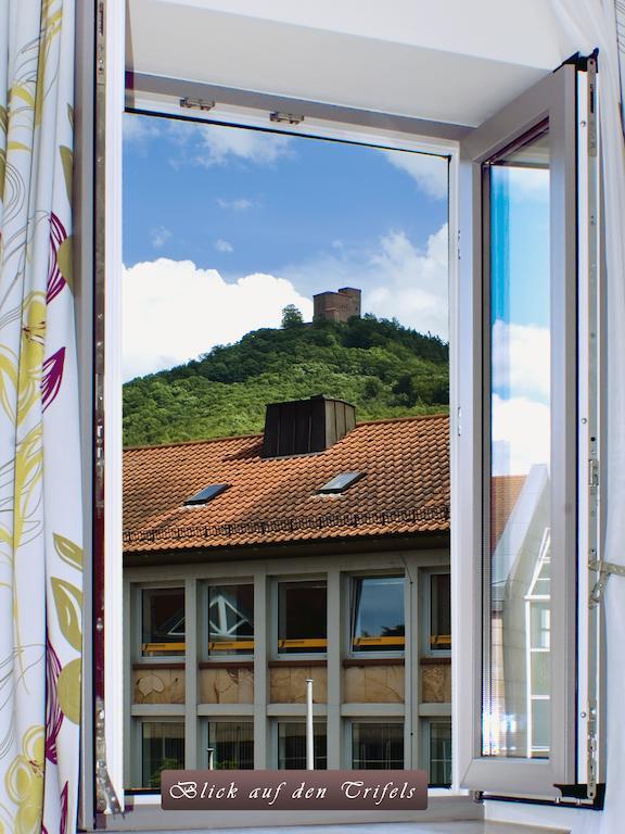 Gaestehaus Eschers Eiswerk Annweiler am Trifels Bilik gambar